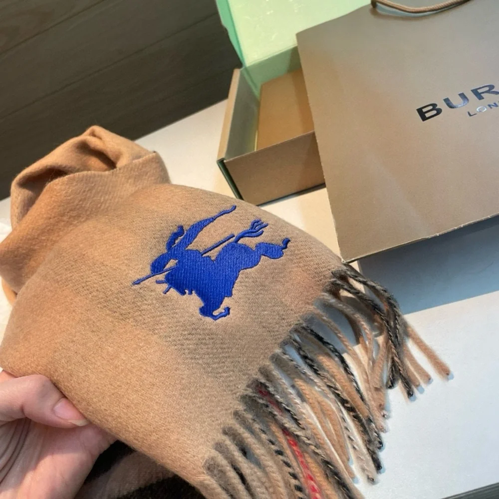 Burberry Camel Scarf with Vibrant Blue Emblem - Picture 7 of 9